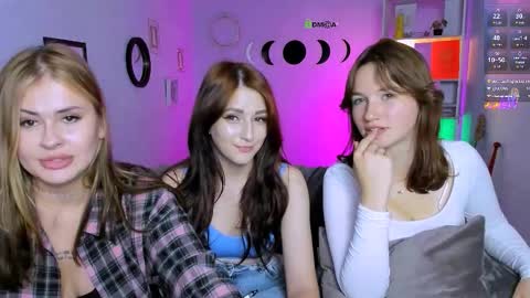 Helli online show from 10, 9, 2025