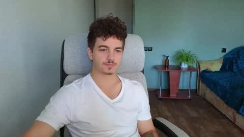 Snapshot of hellish_sugar chatting on 13, 10, 2025 Remy online show from 13, 10, 2025