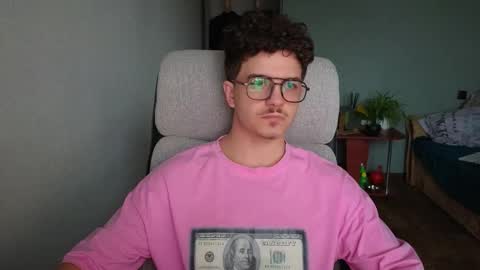 Snapshot of hellish_sugar chatting on 16, 11, 2025 Remy online show from 16, 11, 2025