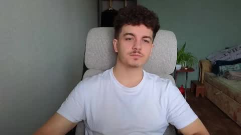 Snapshot of hellish_sugar chatting on 2, 12, 2025 Remy online show from 2, 12, 2025