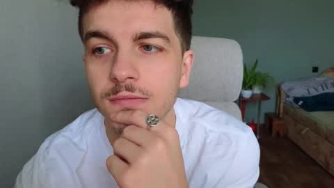 Snapshot of hellish_sugar chatting on 5, 12, 2025 Remy online show from 5, 12, 2025