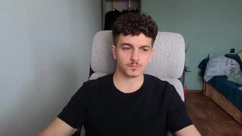 Snapshot of hellish_sugar chatting on 15, 1, 2026 Remy online show from 15, 1, 2026