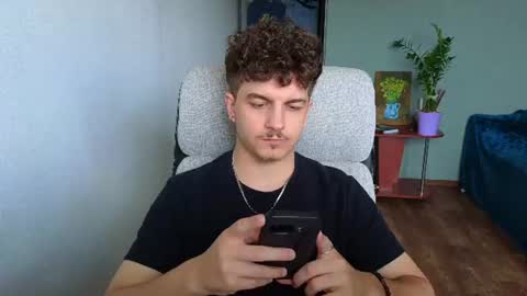 Snapshot of hellish_sugar chatting on 6, 7, 2026 Remy online show from 6, 7, 2026