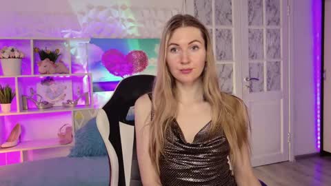 Snapshot of hello_lisha chatting on 7, 2, 2025 Alisia Monday to Friday from 10 am to 4 pm GMT 2 online show from 7, 2, 2025