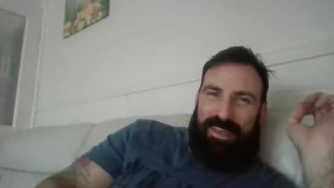 Snapshot of hellobunbunx0 chatting on 2, 4, 2026 hellobunbunx0 online show from 2, 4, 2026