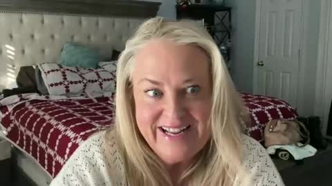 Snapshot of helloimhunny chatting on 27, 1, 2025 Hunnys Hive online show from 27, 1, 2025