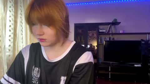 Snapshot of hellokinki chatting on 8, 6, 2026 hellokinki online show from 8, 6, 2026