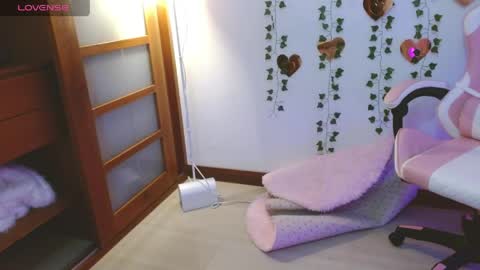 hellokitty_valery1 online show from 20, 5, 2026
