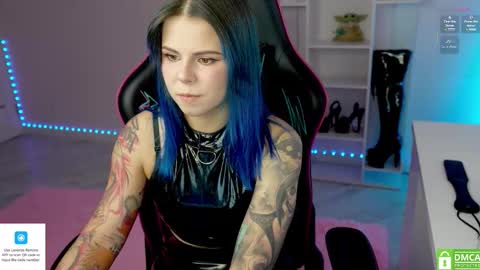 Snapshot of hellokittyalice chatting on 13, 9, 2025 Alice online show from 13, 9, 2025