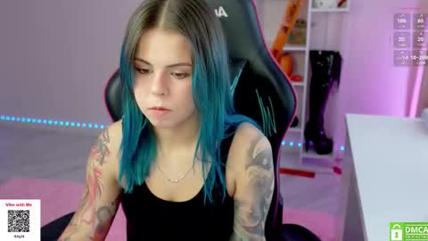 Snapshot of hellokittyalice chatting on 14, 10, 2025 Alice online show from 14, 10, 2025