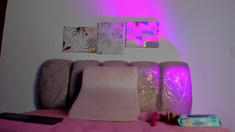 Hellzel online show from 18, 6, 2026
