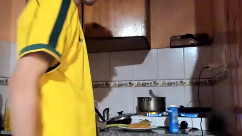 helokitkat online show from 9, 9, 2025