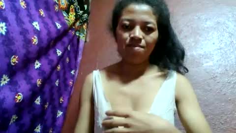Snapshot of henitsaldy chatting on 3, 6, 2026 henitsaldy online show from 3, 6, 2026