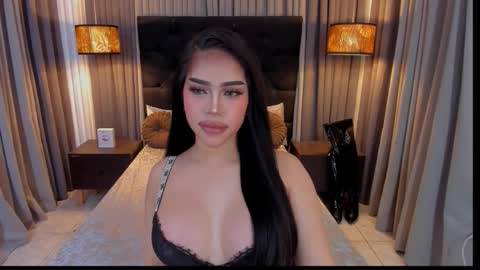 Snapshot of hennessygoddess69 chatting on 14, 9, 2025 HENNESSY online show from 14, 9, 2025