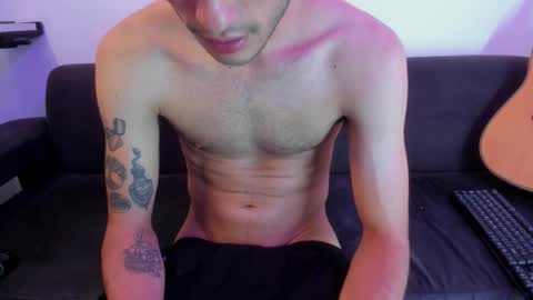 Snapshot of henrik_senn chatting on 5, 3, 2026 henrik_senn online show from 5, 3, 2026