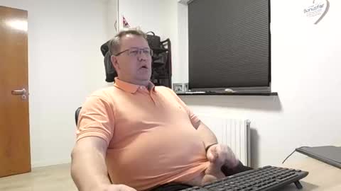 Snapshot of henrikrp1971 chatting on 5, 2, 2025 henrikrp1971 online show from 5, 2, 2025