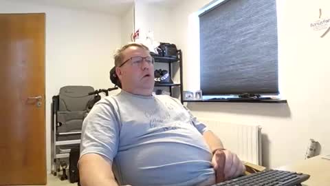 henrikrp1971 online show from 6, 1, 2026