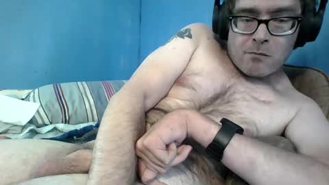 Snapshot of henry_balthazar chatting on 2, 5, 2026 Henry Balthazar online show from 2, 5, 2026