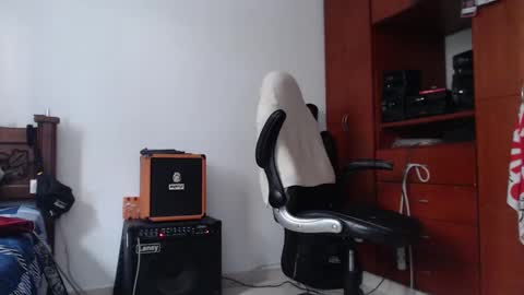 Snapshot of henry_barbarian_ chatting on 14, 2, 2025 Henry Barbarian online show from 14, 2, 2025