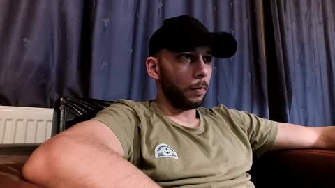 Snapshot of henryaxe chatting on 24, 12, 2024 HenryAxe online show from 24, 12, 2024