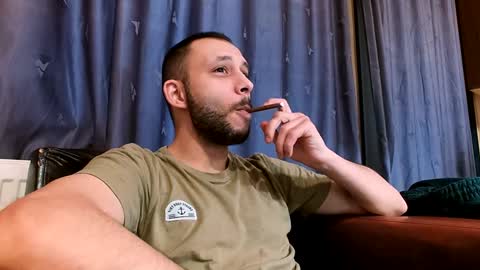 Snapshot of henryaxe chatting on 1, 1, 2025 HenryAxe online show from 1, 1, 2025