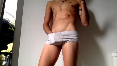 Snapshot of henrycase69 chatting on 30, 1, 2025 henrycase69 online show from 30, 1, 2025