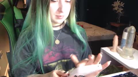 Hentaishiing online show from 5, 10, 2025