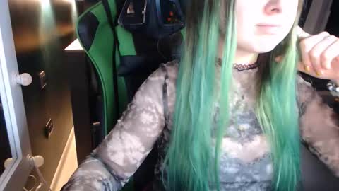 Hentaishiing online show from 11, 11, 2025