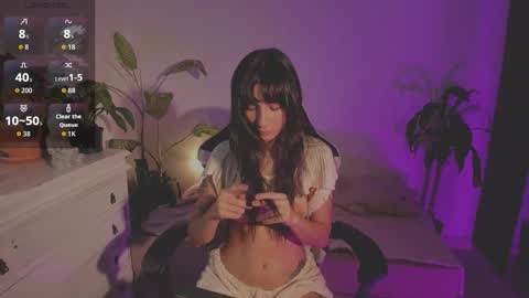 Hello I am Valentina independent Colombian model I love sensuality and pleasure welcome online show from 1, 10, 2025