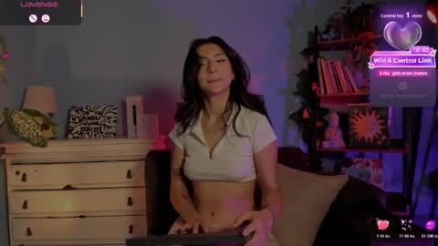 Snapshot of hera_069 chatting on 27, 2, 2026 Hello I am Valentina independent Colombian model I love sensuality and pleasure welcome online show from 27, 2, 2026