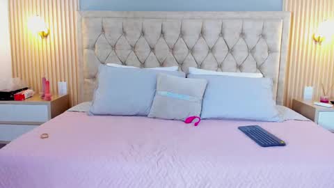 Hera  online show from 24, 9, 2025