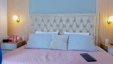 Hera  online show from 25, 9, 2025