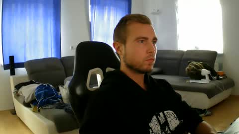 John Pearl online show from 16, 10, 2025