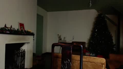 Snapshot of hercules__ chatting on 1, 2, 2025 Gregblonde  Alextattoo online show from 1, 2, 2025