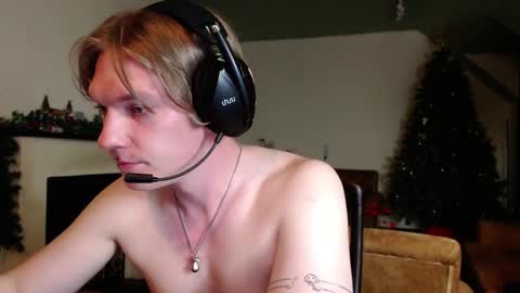 Snapshot of hercules__ chatting on 1, 2, 2025 Gregblonde  Alextattoo online show from 1, 2, 2025
