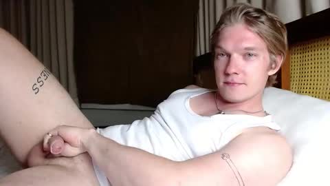 Snapshot of hercules__ chatting on 19, 2, 2025 Gregblonde  Alextattoo online show from 19, 2, 2025