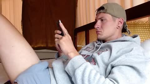 Snapshot of hercules__ chatting on 4, 3, 2025 Gregblonde  Alextattoo online show from 4, 3, 2025