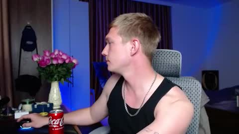 Snapshot of hercules__ chatting on 30, 9, 2025 Gregblonde  Alextattoo online show from 30, 9, 2025