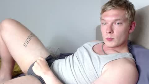 Snapshot of hercules__ chatting on 16, 10, 2025 Gregblonde  Alextattoo online show from 16, 10, 2025