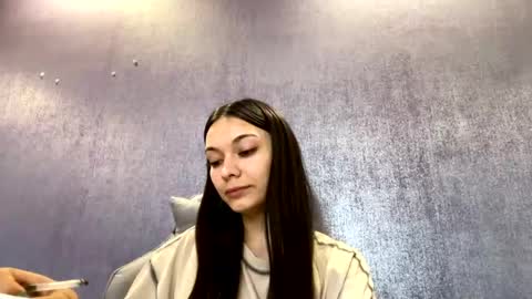 Lina online show from 4, 5, 2026