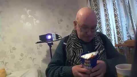 mature online show from 27, 11, 2025