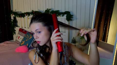 Snapshot of herminasouth chatting on 6, 3, 2026 Nicole online show from 6, 3, 2026