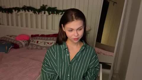 Snapshot of herminasouth chatting on 9, 3, 2026 Nicole online show from 9, 3, 2026