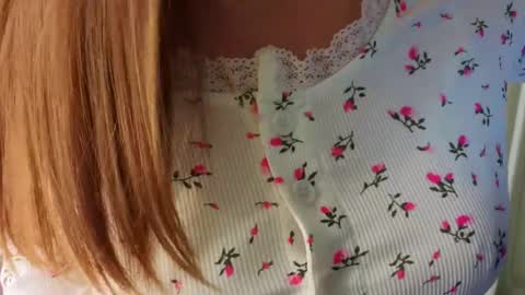 Snapshot of herminasouth chatting on 25, 3, 2026 Nicole online show from 25, 3, 2026