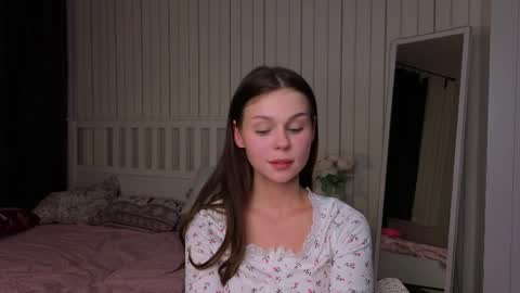 Snapshot of herminasouth chatting on 2, 4, 2026 Nicole online show from 2, 4, 2026