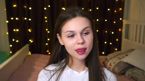 Nicole online show from 7, 5, 2026