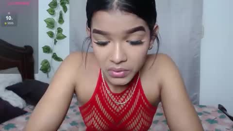 Snapshot of hermione_sweet18 chatting on 29, 12, 2024 Alana online show from 29, 12, 2024