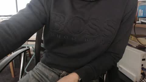 hero0111 online show from 16, 9, 2025