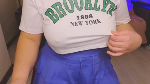 Snapshot of heroine_of_your_life chatting on 22, 1, 2025 Maryana online show from 22, 1, 2025