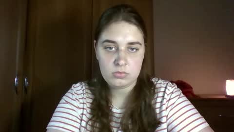 hess_luna_ online show from 18, 9, 2025